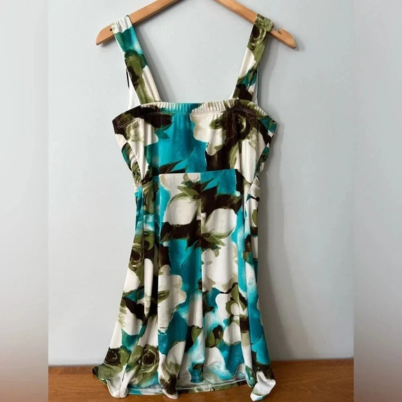Jessica Dress | Y2K Style  Floral | Size 12 - Picture 3 of 5